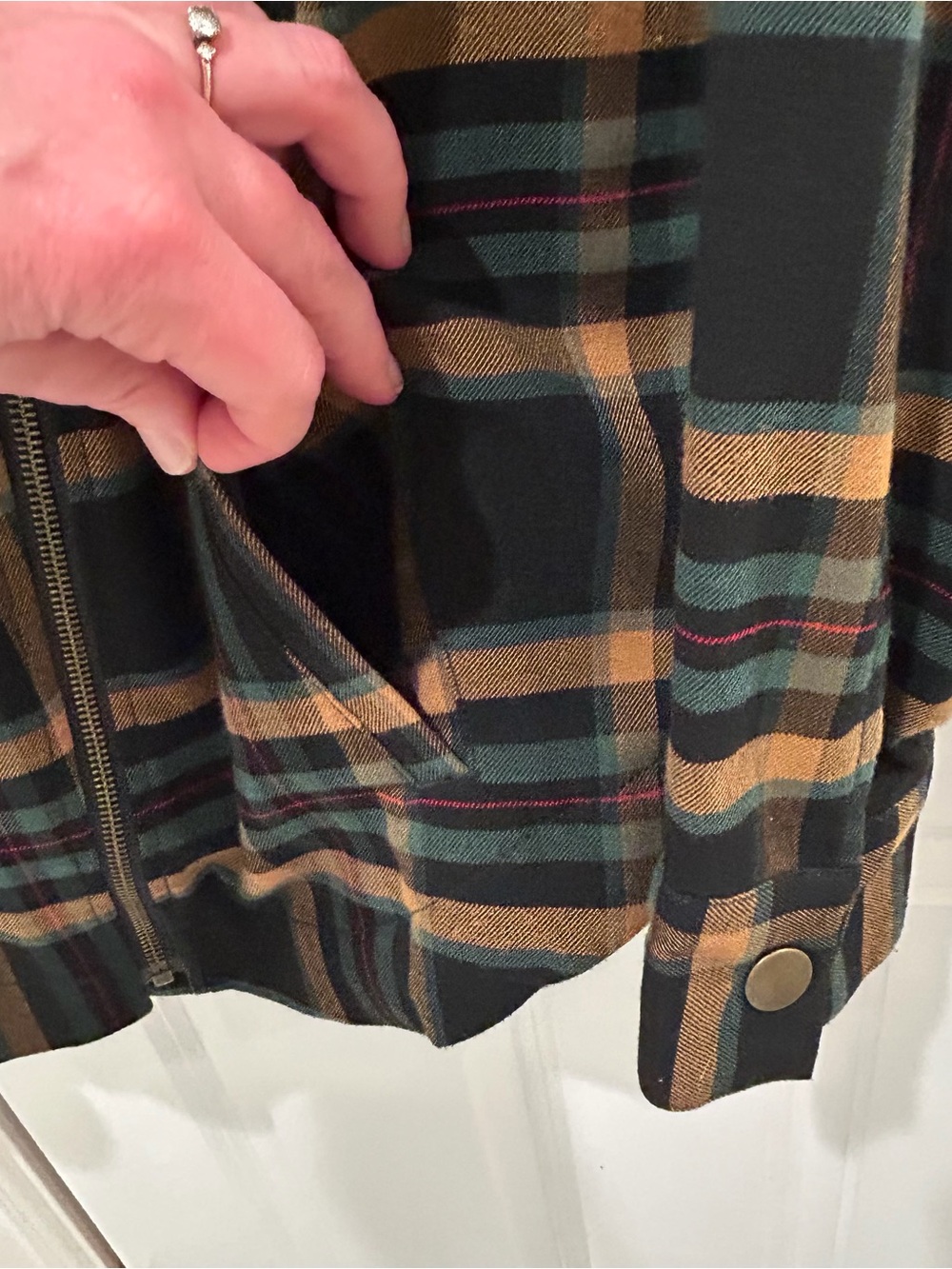 CAbi Moto Plaid Zip-Front Jacket in Black, Green, Gold Fall Brass Buttons M - Picture 7 of 13